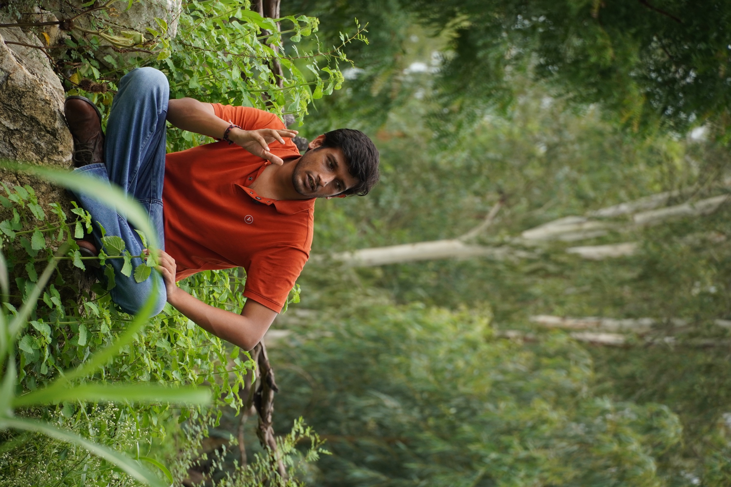 A 19AGRO field conversation surrounded by living vegetation